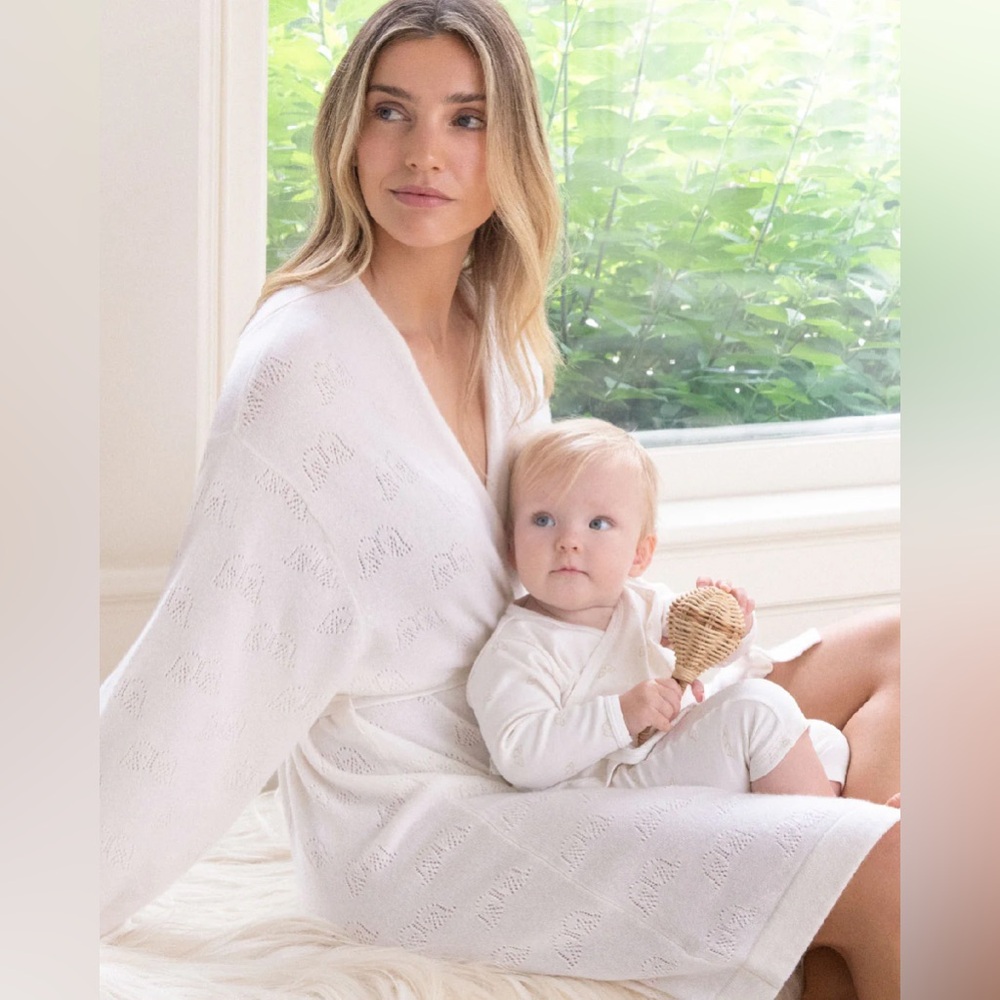 Marie Chantal Elegant Cashmere Robe